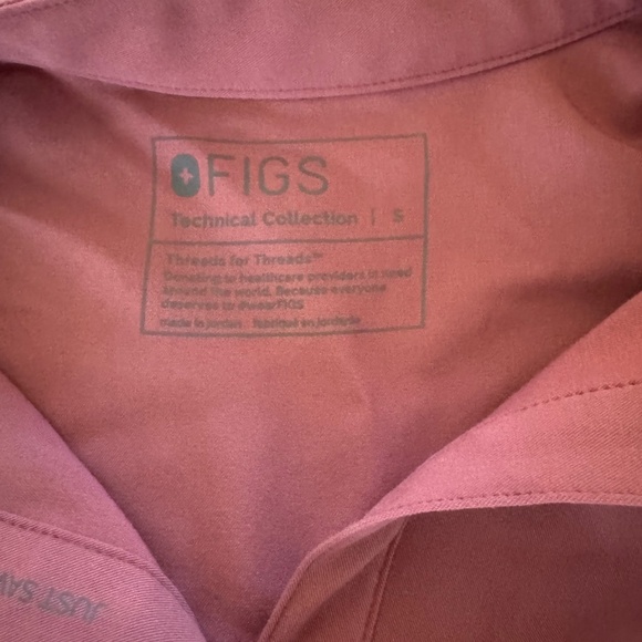 FIGS women's Mauve Rafaela™ Top - Picture 2 of 2